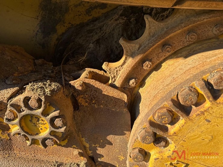 2014-caterpillar-d6k2-lgp-image-7