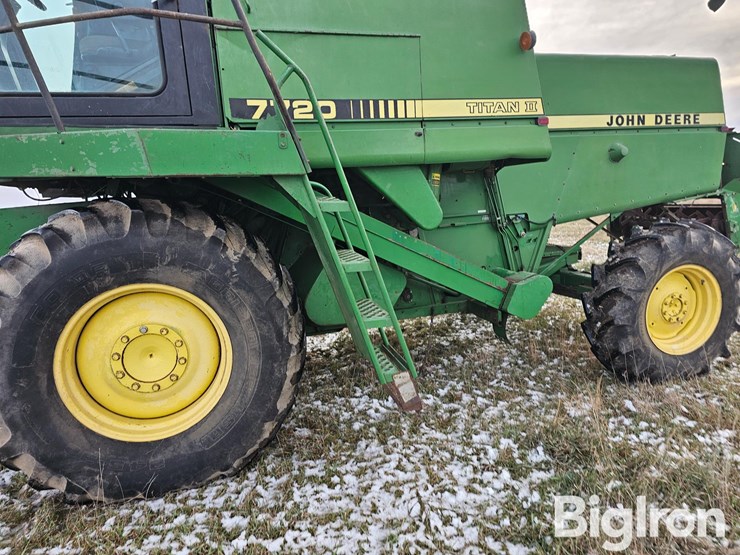 1985-john-deere-7720-titan-ii-image-9