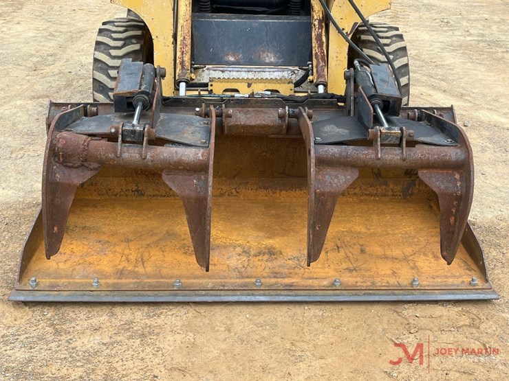 2006-john-deere-317-image-14