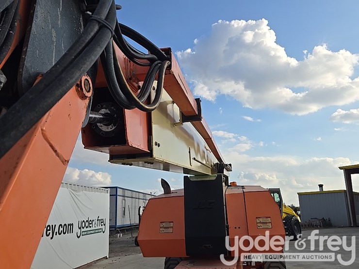 2014-jlg-800aj-image-43