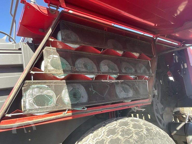 2013-massey-ferguson-2190-image-46