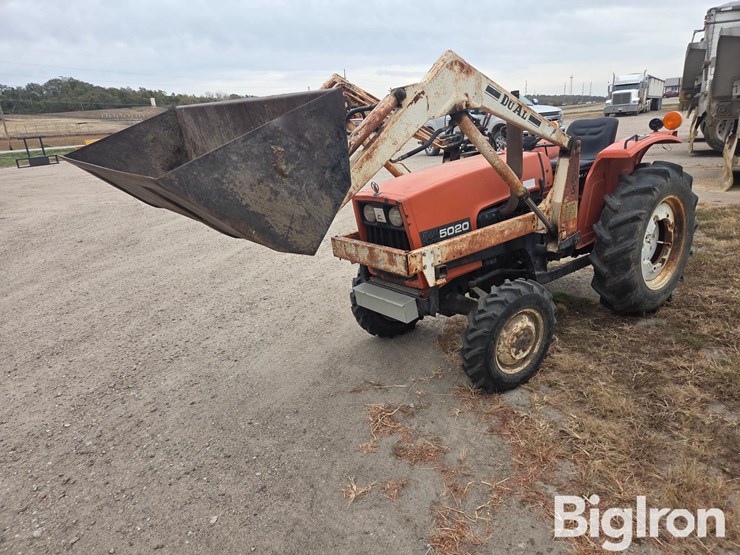 1981-allis-chalmers-5020-image-1