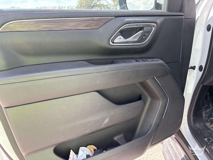 2023-chevrolet-tahoe-image-11