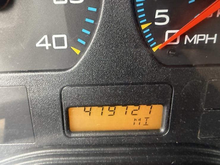 2005-international-8600-image-46