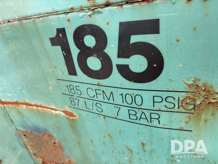 john-deere-185-image-17