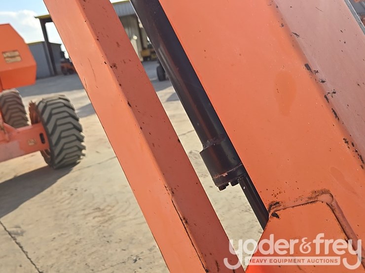 2014-jlg-800aj-image-20