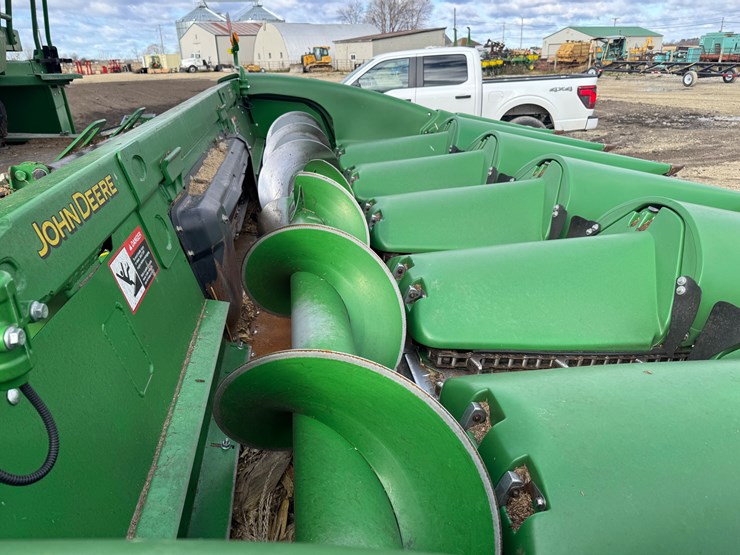 john-deere-606c-image-7