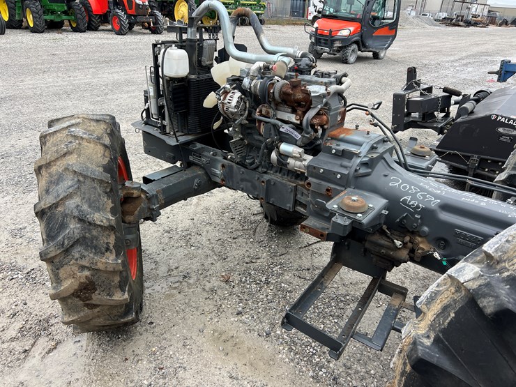 2019-kubota-m5-111-image-10