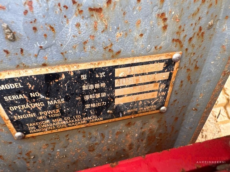 2020-takeuchi-tl8r-image-11