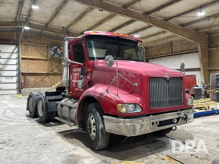 2002-caterpillar-10-image-1