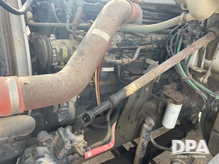 1993-white-gmc-liquid-truck-(dr8592-unit-129952)-image-34