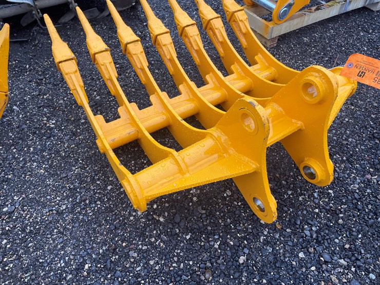 caterpillar-305-image-4