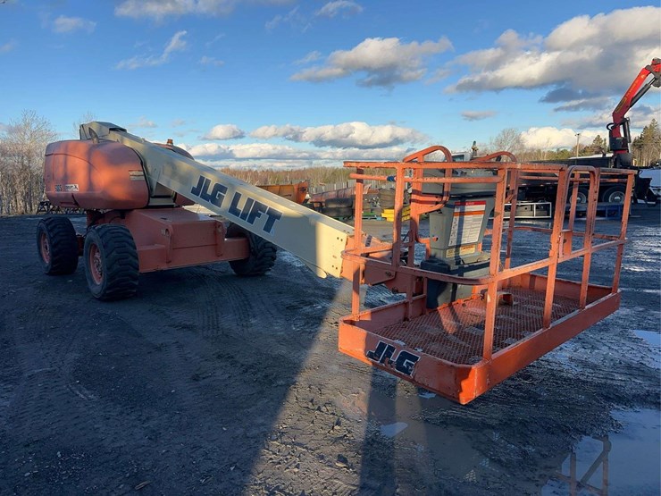 2001-jlg-600s-image-3