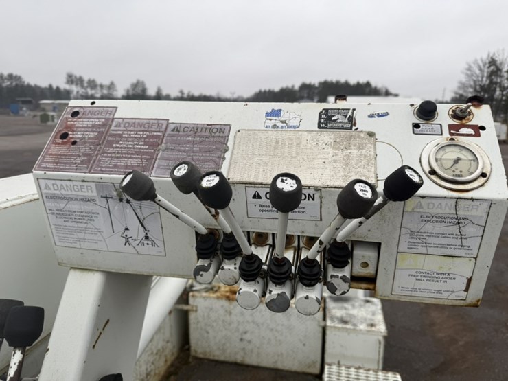 2006-international-7300-image-67