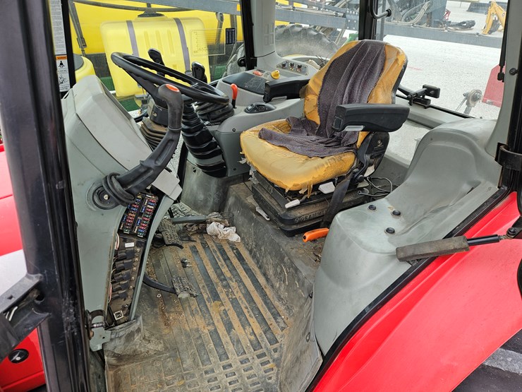 2004-massey-ferguson-5445-image-9