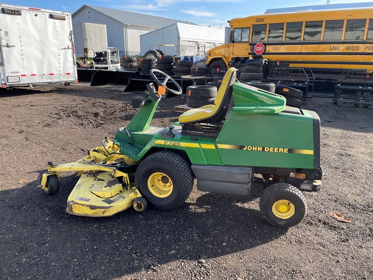 john-deere-f725-image-8