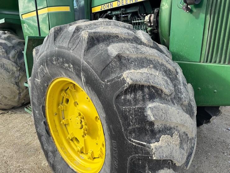 john-deere-8640-image-4