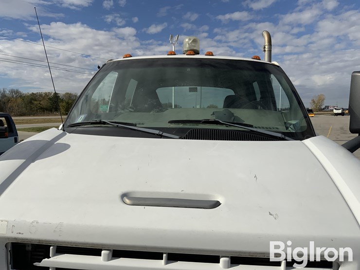 2005-gmc-topkick-image-12