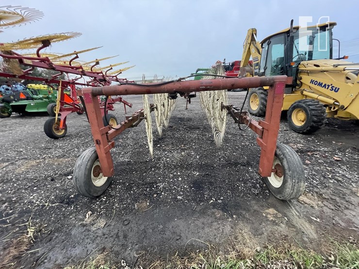 hesston-3983-image-8