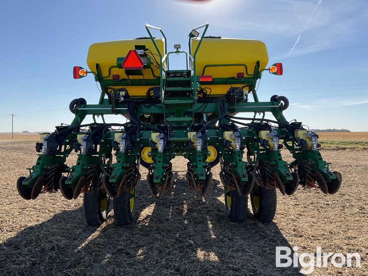 2010-john-deere-1790-ccs-image-6