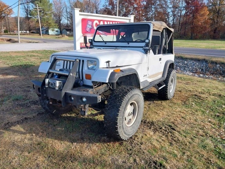 1994-jeep-wrangler-image-1