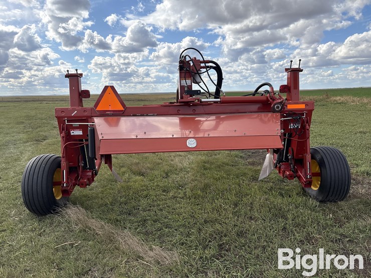 2011-new-holland-h7150-image-6