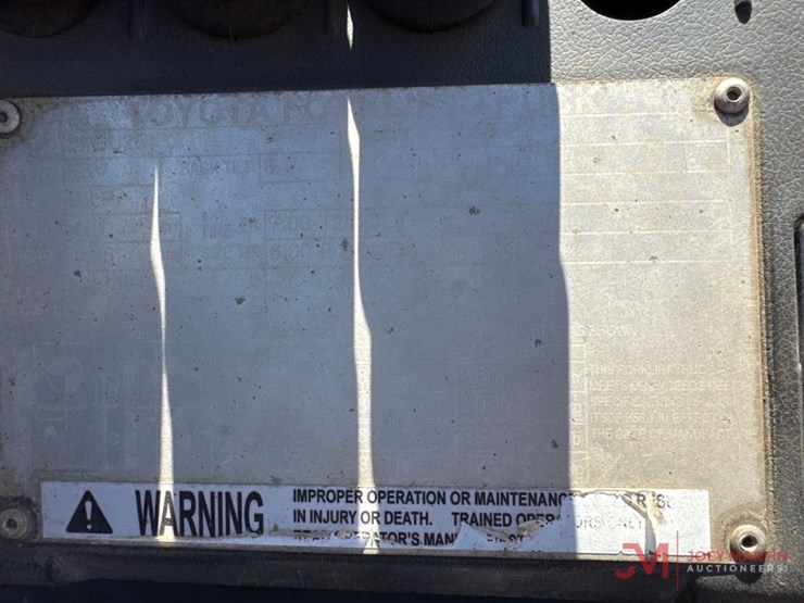 2001-toyota-8fgu25-image-15