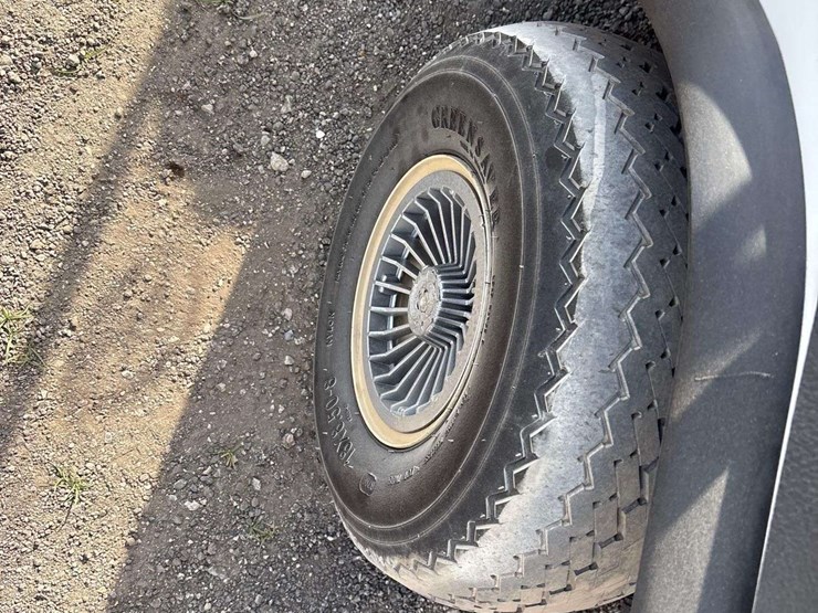 ez-go-golf-cart-image-10