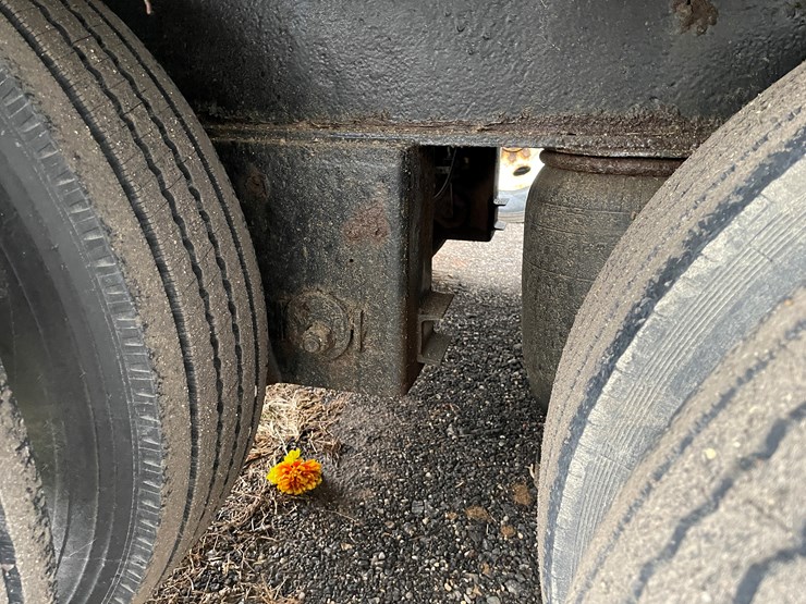 #1056-•-2005-xl60-specialized-38'-lowboy-trailer-(has-wi-title)-image-29