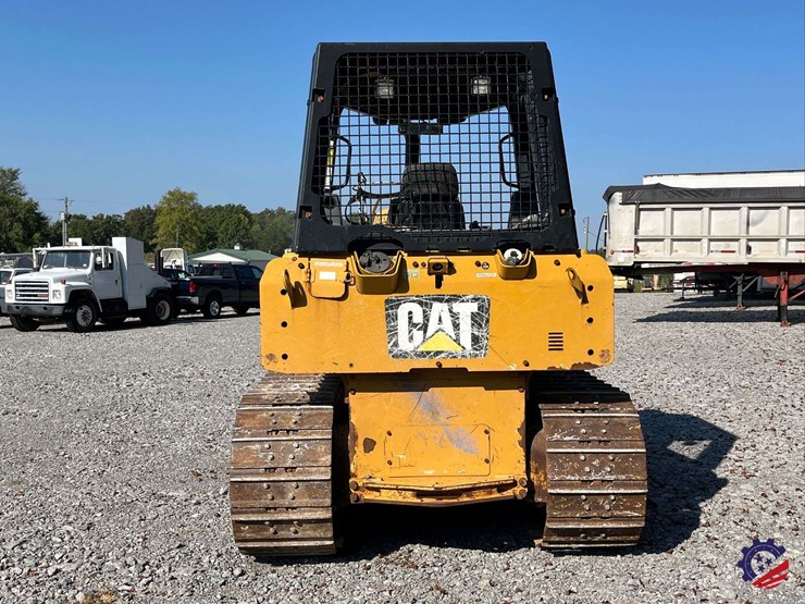 2017-caterpillar-d5k2-xl-image-32
