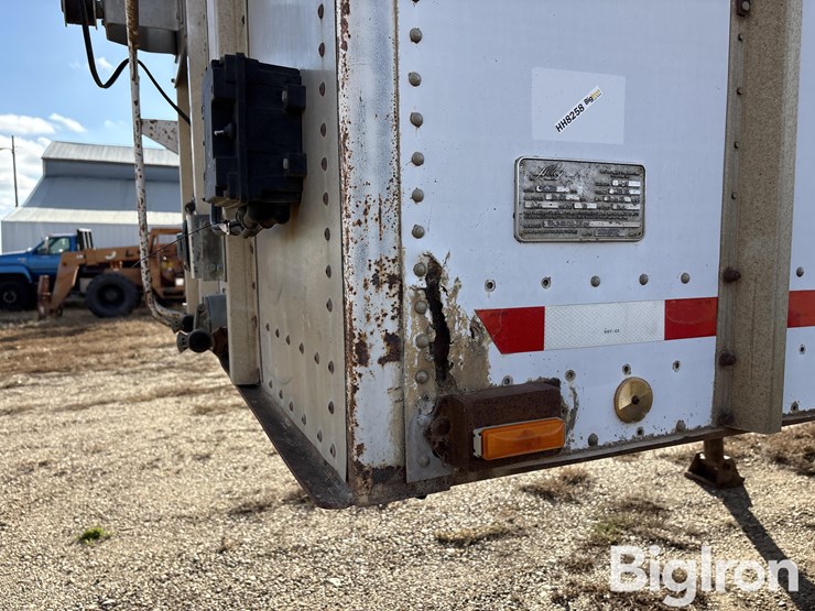 1981-alloy-t/a-grain-trailer-image-9