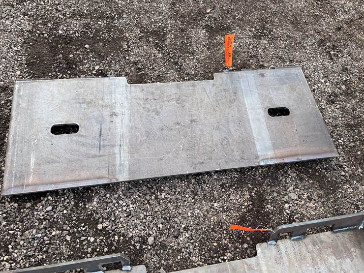 #1222-•-skidsteer-adapter-plates-image-4