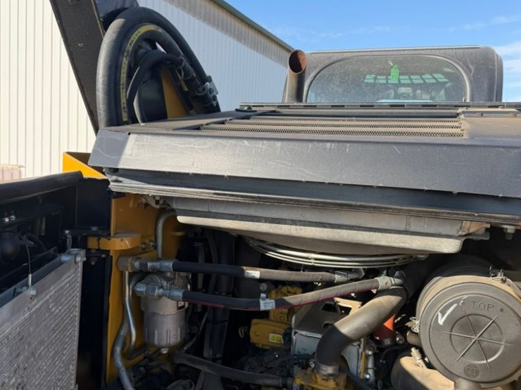 2022-caterpillar-299d3-xe-image-37