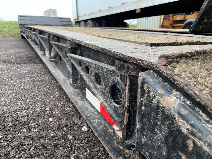 #1056-•-2005-xl60-specialized-38'-lowboy-trailer-(has-wi-title)-image-14