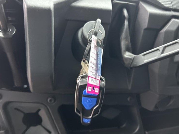 2025-polaris-ranger-xp-image-38