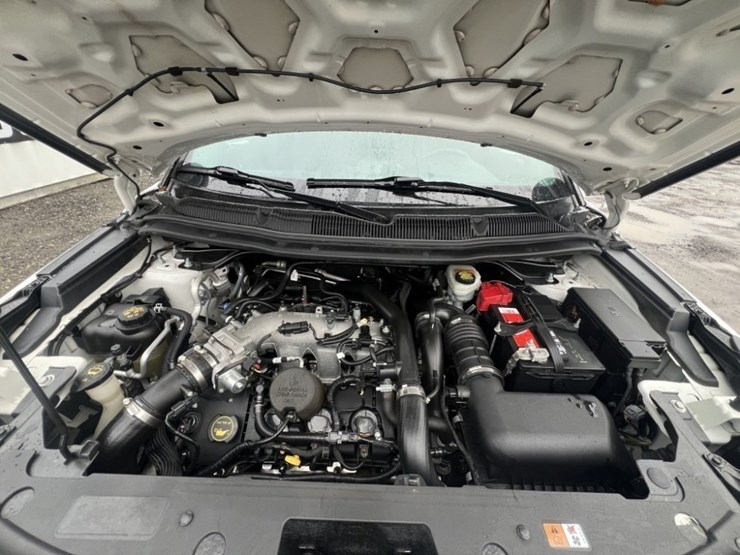 2017-ford-explorer-image-12