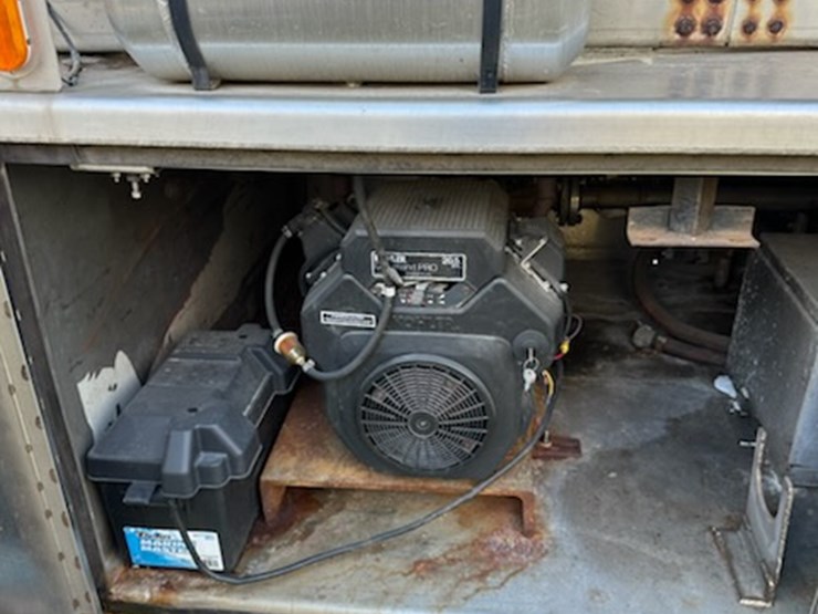 1982-heil-trailer-image-28