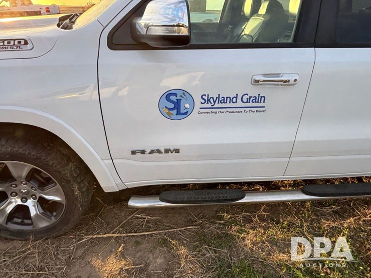 2019-dodge-1500-image-19