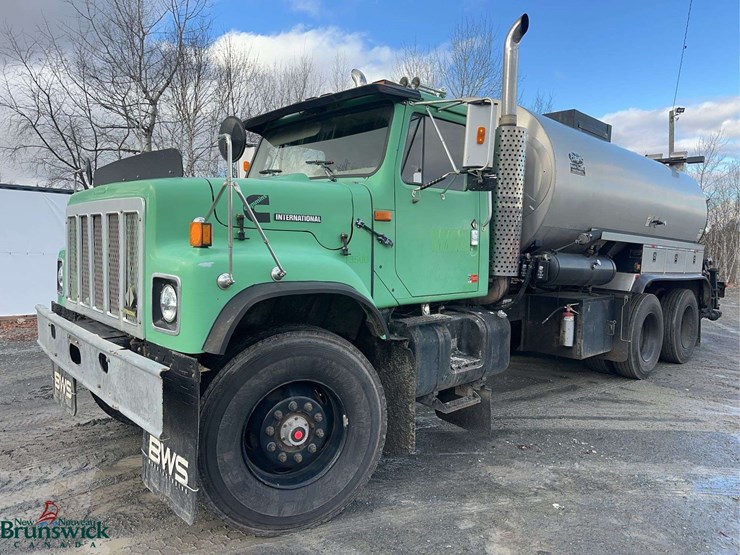 1999-international-2574-image-1