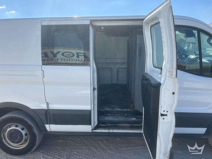 2017-ford-transit-image-22