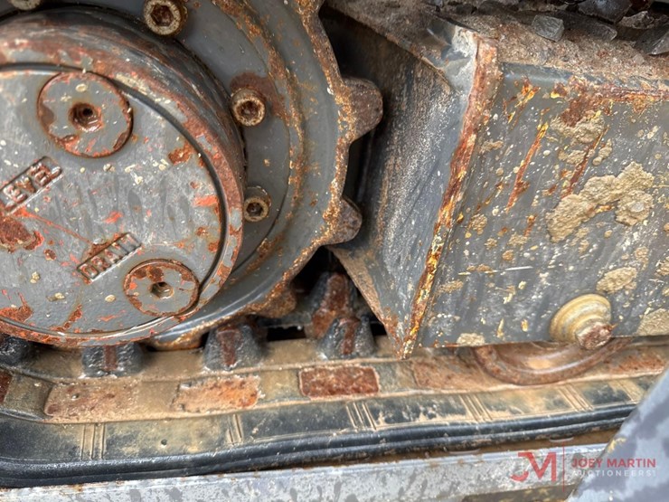 2015-ihi-9vxe-electric-mini-excavator-with-drive-on-rack-image-6