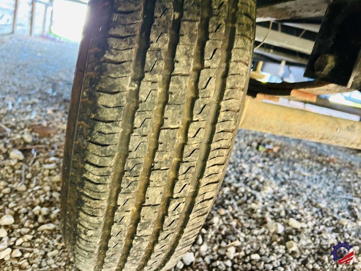 2011-keystone-hornet-platinum-31rbds-t/a-camper-trailer-image-53