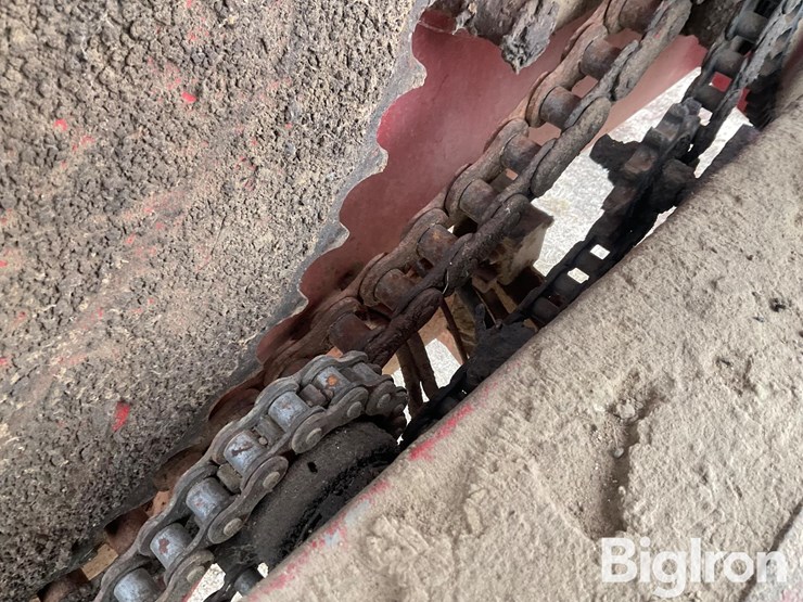 new-holland-3118-image-16