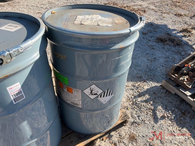 55-gal-dupont-white-automotive-primer-image-2