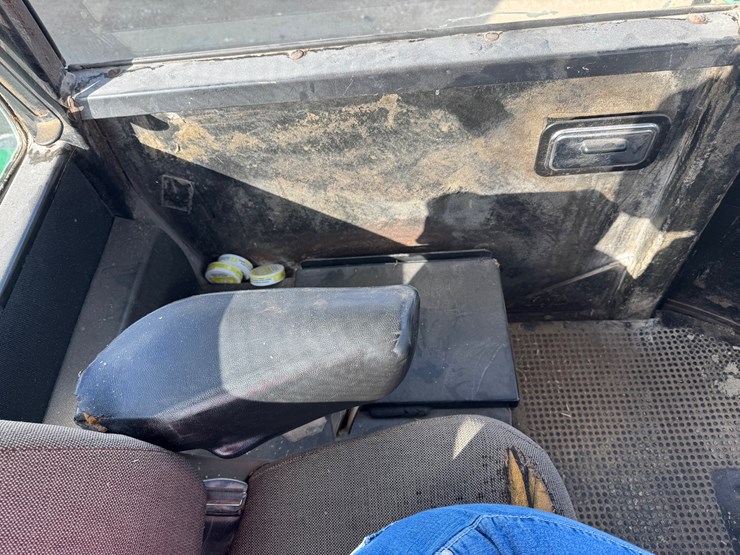 john-deere-8640-image-26