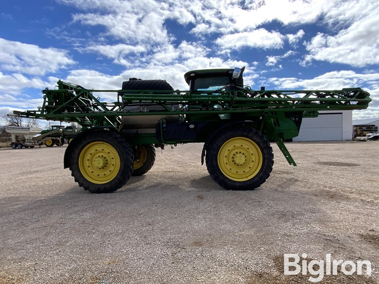 2021-john-deere-r4045-image-4