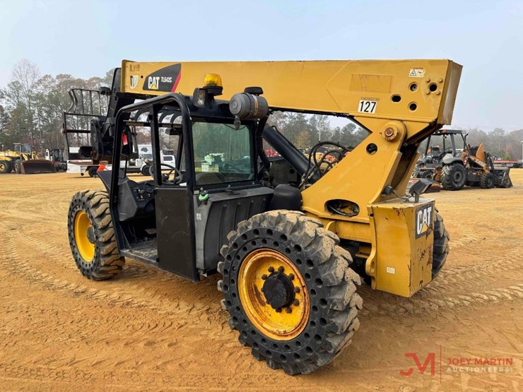 2012-caterpillar-tl642c-image-3