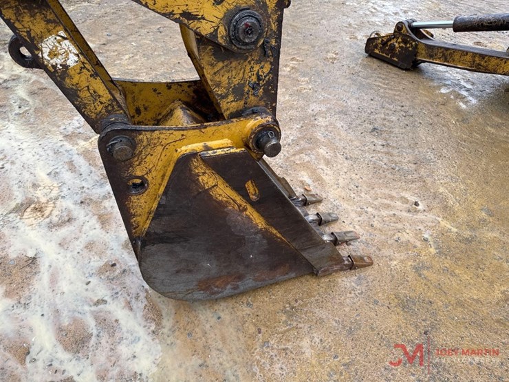 2012-caterpillar-416f-image-9