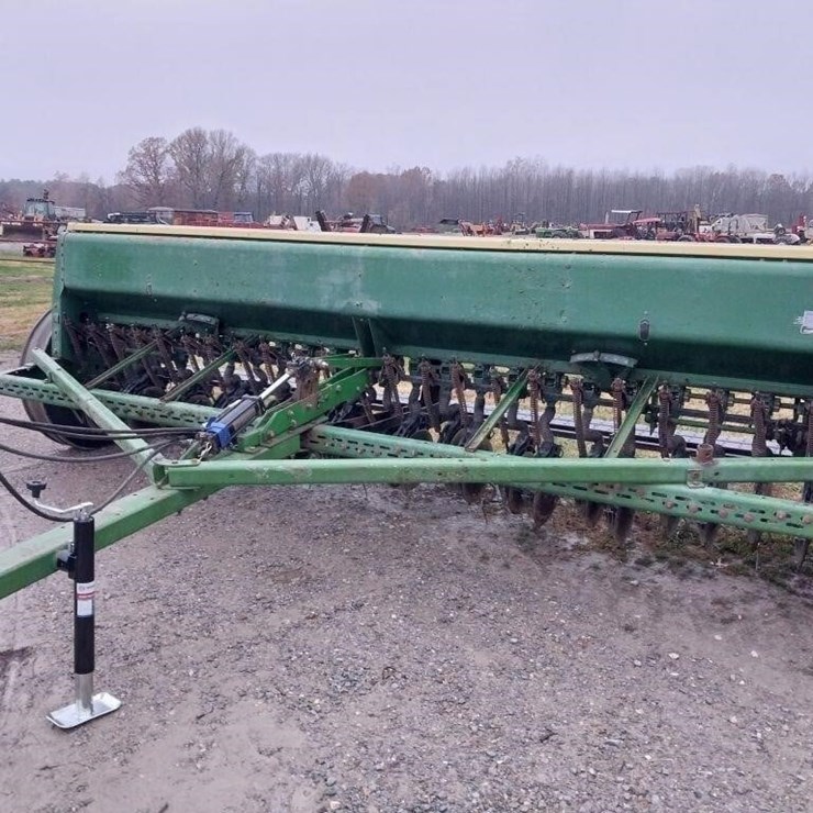 JOHN DEERE 8300