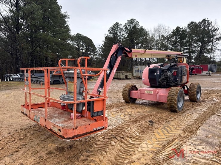 2013-jlg-600aj-image-2